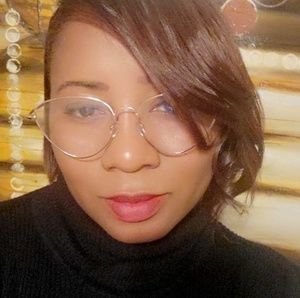 Meet your Posher, Latrice